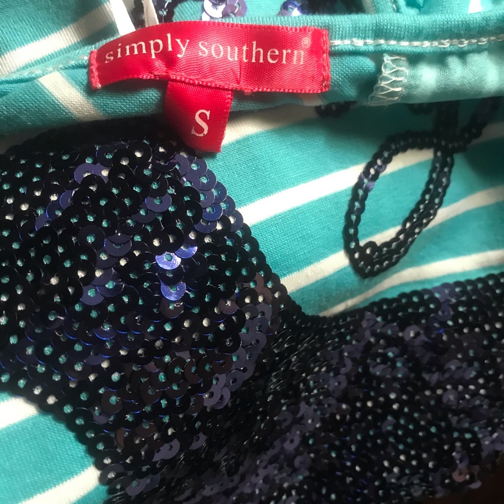 Simply Southern sequin dog mom striped tee - Picture 4 of 10
